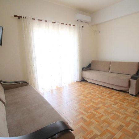 Doka Center Apartments Саранде Екстериор снимка