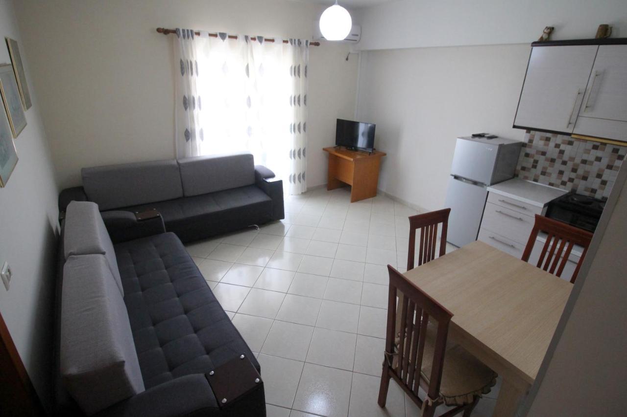 Doka Center Apartments Саранде Екстериор снимка