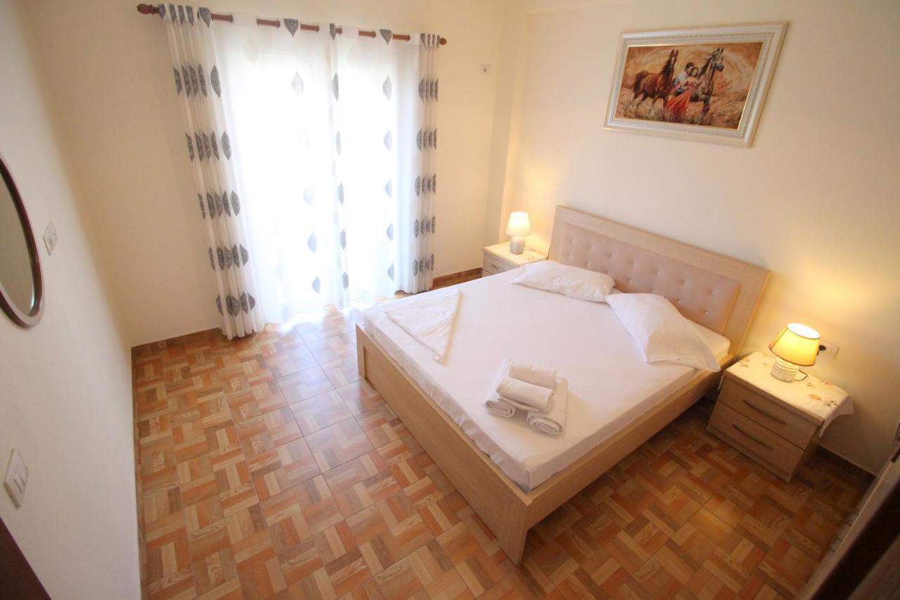 Doka Center Apartments Саранде Екстериор снимка