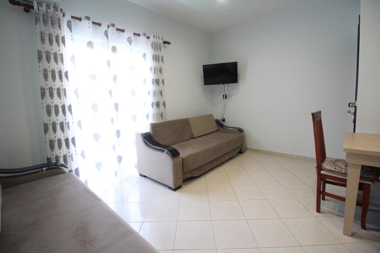 Doka Center Apartments Саранде Екстериор снимка