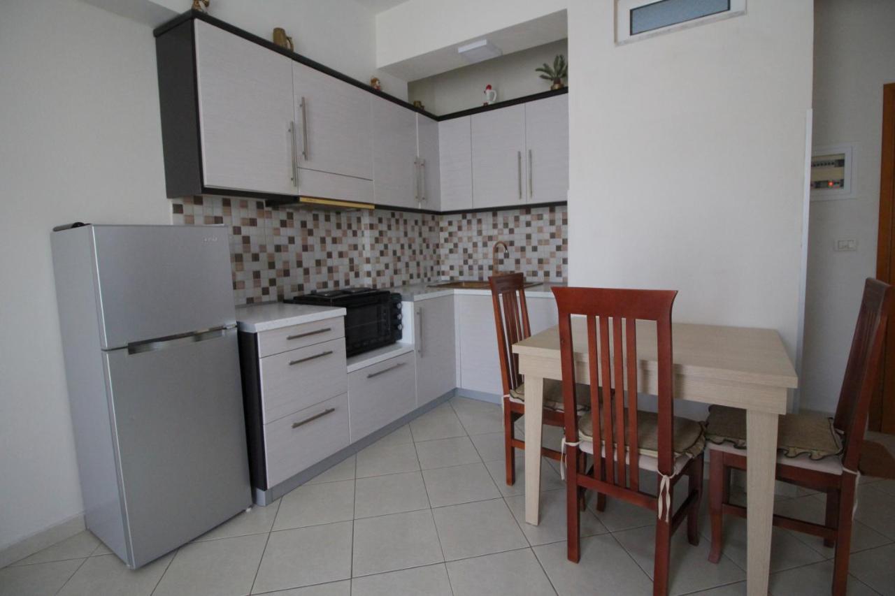 Doka Center Apartments Саранде Екстериор снимка