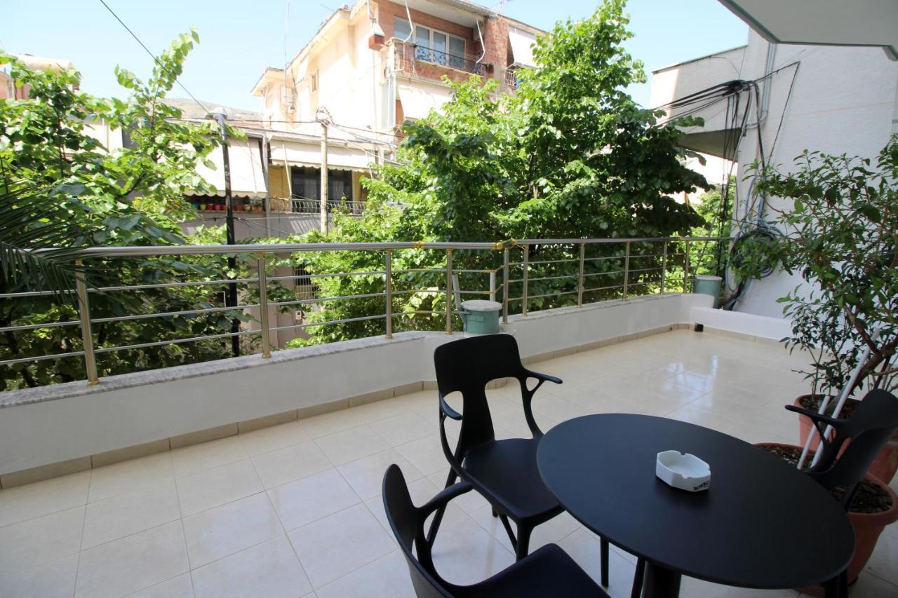 Doka Center Apartments Саранде Екстериор снимка