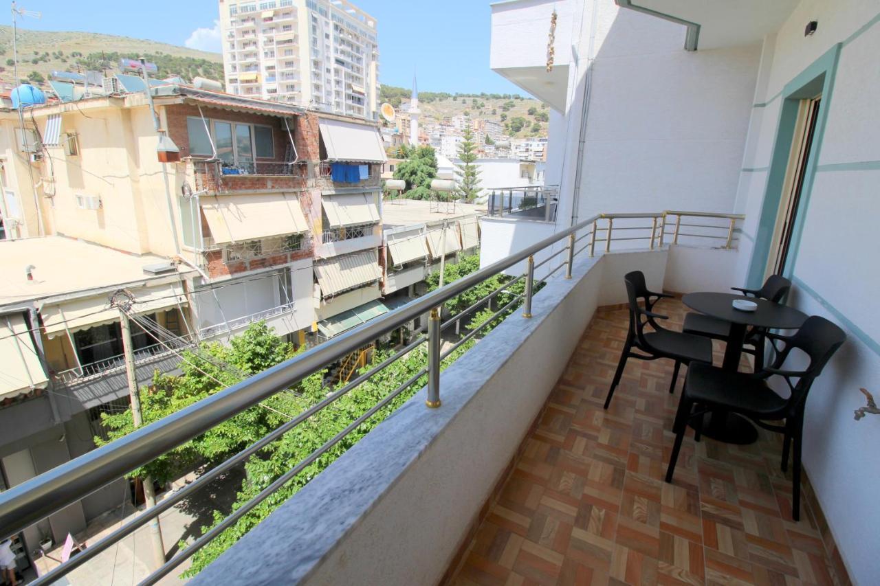 Doka Center Apartments Саранде Екстериор снимка