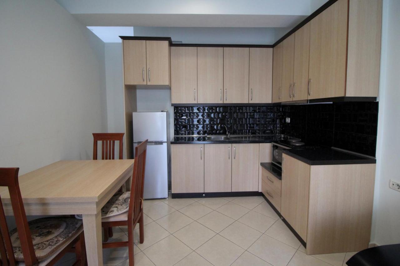 Doka Center Apartments Саранде Екстериор снимка