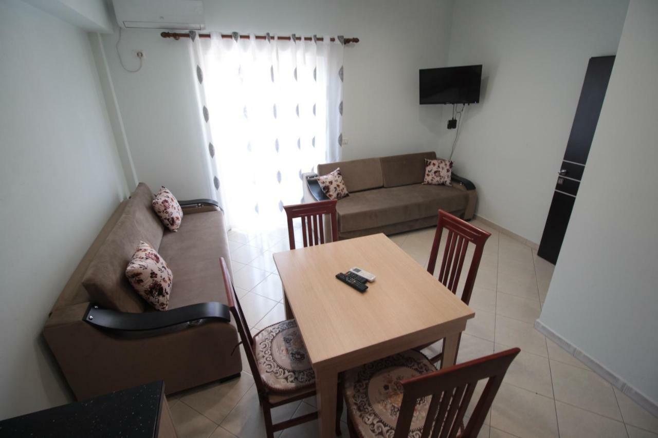 Doka Center Apartments Саранде Екстериор снимка