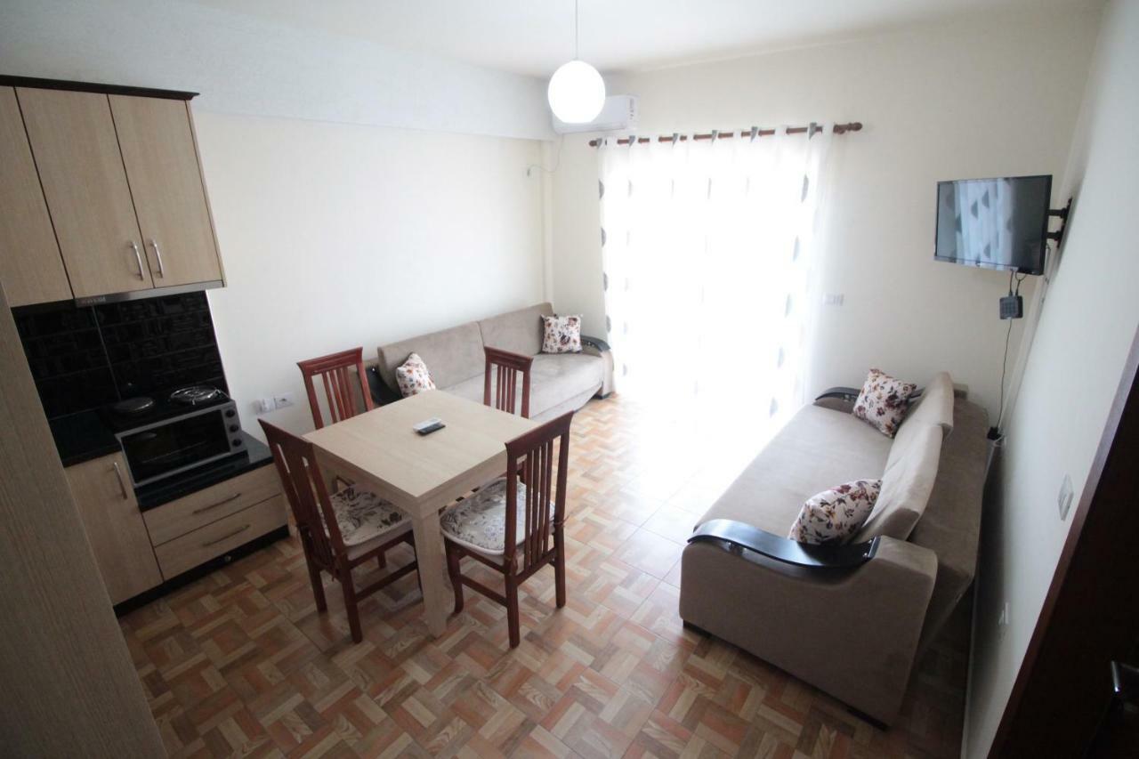 Doka Center Apartments Саранде Екстериор снимка