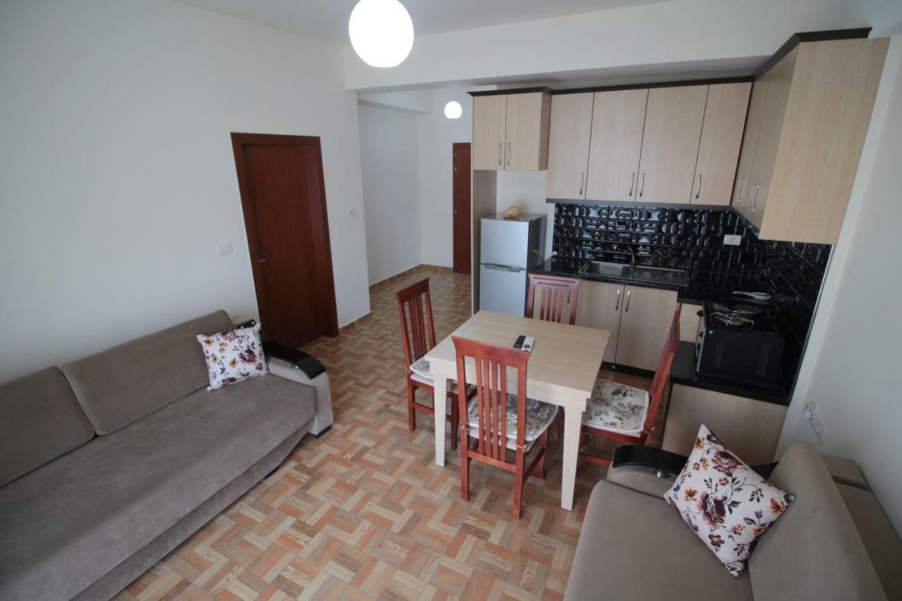 Doka Center Apartments Саранде Екстериор снимка